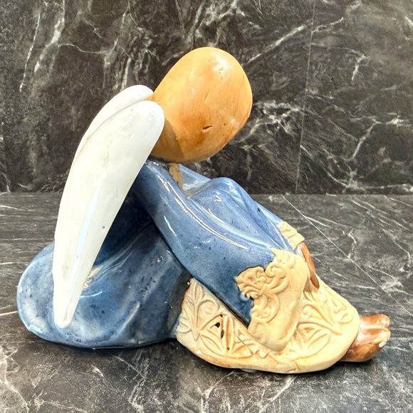 TII COLLECTIONS Ceramic Angel Figurine - Picture 7 of 16